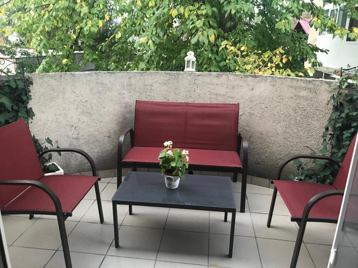 Garsoniera Mandrilor Lägenhet Slănic Exteriör bild